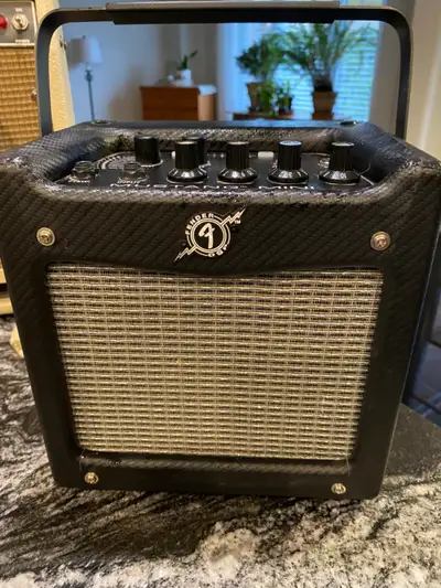 Fender Mustang Mini Guitar Amplifier, View more