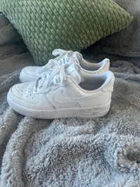 Size 8 Women’s White Air Force 1’s 