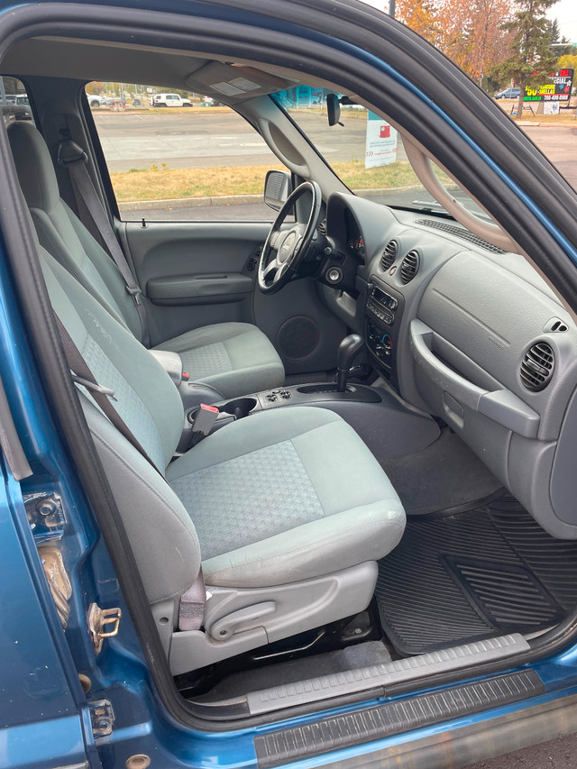 2006 Jeep Liberty - Original Owner, lady driven in Cars & Trucks in Edmonton - Image 4