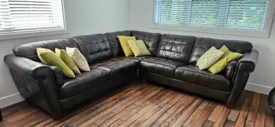 SOFA MODULAIRE EN CUIR, View more