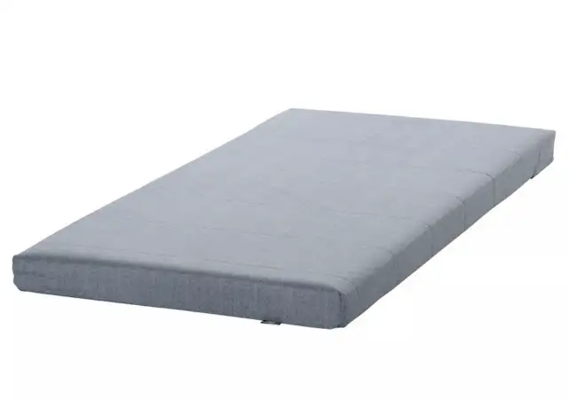 Twin Bed with foam mattress62863285565954124