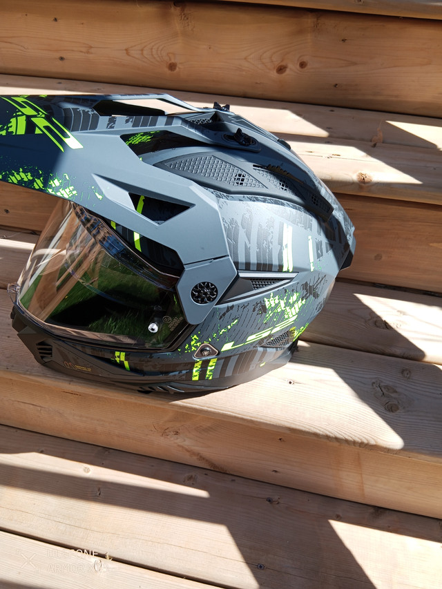 Motorcycle ADV helmet Pioneer LS2 used once in Dirt Bikes & Motocross in Kitchener / Waterloo - Image 3