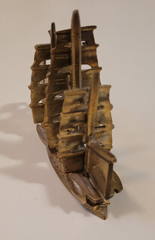 Vintage Rare Solid Brass Handmade Sail Boat in Arts & Collectibles in Oshawa / Durham Region - Image 4