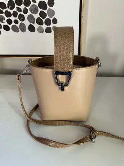 SAC À MAIN BANDOULIÈRE (ACHAT SIMONS), View more