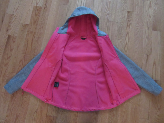 NEW Kirkland  Hooded  Youth Jacket Size  12/14 in Kids & Youth in City of Halifax - Image 4