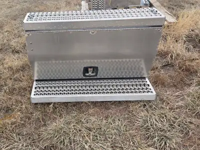 This is a new semi truck step,battery box never mounted 30``w 22``h 33`` deep
