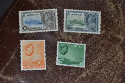 Stamps: Seychelles Scott 122-3, 157, 129b 1835 Coronation and George VI