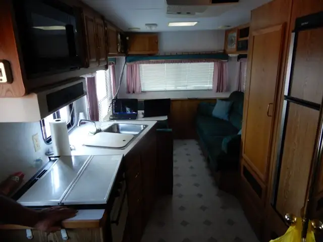 5th wheel for sale. in Travel Trailers & Campers in Regina - Image 3