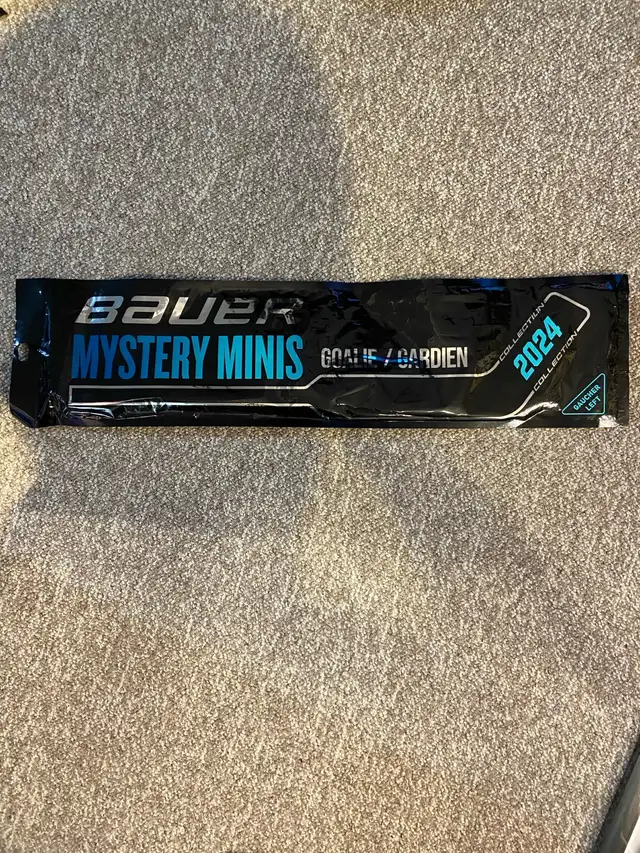 Bauer Mystery Mini Stick 2024 Goalie Left in Hockey in Oakville / Halton Region - Image 3