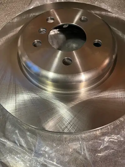 2 - new front rotors for BMW 2 - new rear rotors for BMW 1 set - new semi metallic front brake pads...