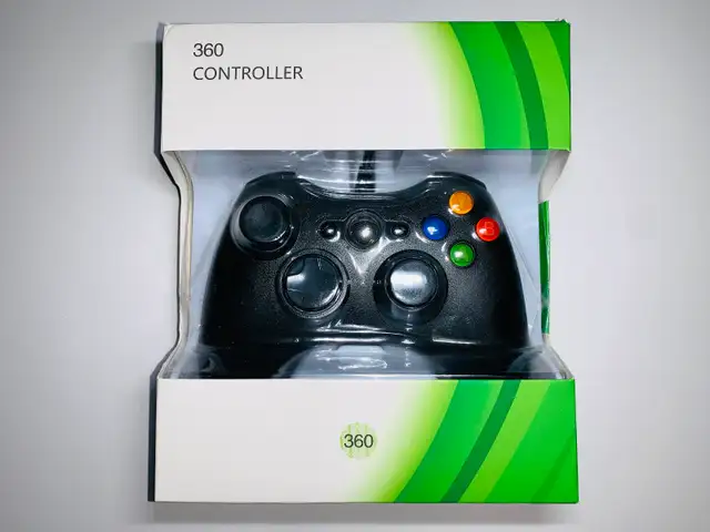 2X XBOX 360+PC-MANETTE FIL/WIRED CONTROLLER (NEW) (C002) in XBOX 360 in City of Montréal - Image 3