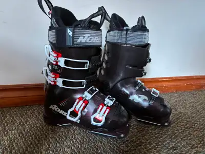 GREAT DEAL:   Nordica 95W Strider ski boots, View more