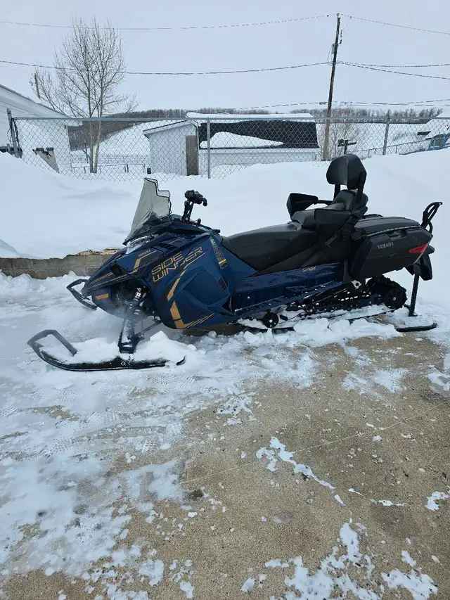 2022 Yamaha Sidewinder STX-GT EPS in Snowmobiles in Saskatoon - Image 2