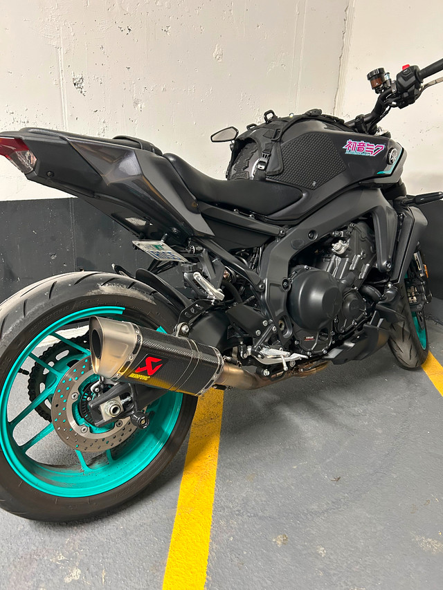 2024 Yamaha MT09 9000km in Sport Bikes in Oshawa / Durham Region - Image 3
