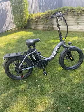 Very powerful fat tire bike. 20x3 tires with 750-1000 watt motor with 100km range. It has 7 gears &...