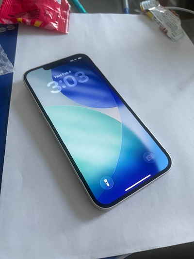 Excellent Apple iphone 14 unlocked white 128gb excellent battery, View more