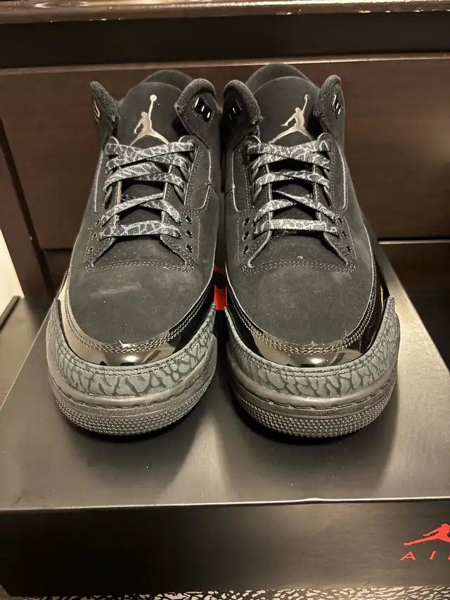 Jordan 3 Black Cat size 10.5 in Men's Shoes in City of Toronto - Image 7