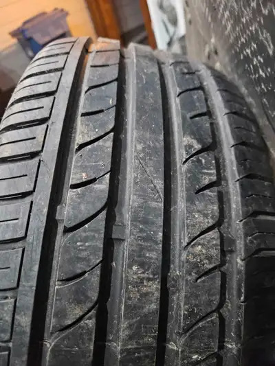 225/40ZR18 ONE TIRE ONLY Goodride sport SA-37. Great condition! About 80% on it. Please feel free to...
