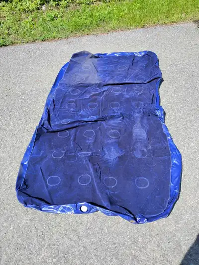 Item is located in Campbellford