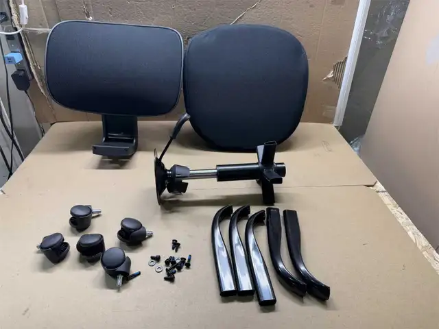 Primy desk office chair  in Chairs & Recliners in Oakville / Halton Region - Image 6