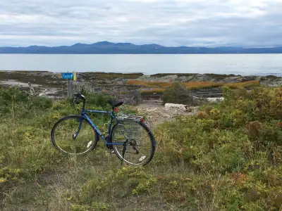 VÉLO VINTAGE - MYATA 18 vitesses tout équipé, View more