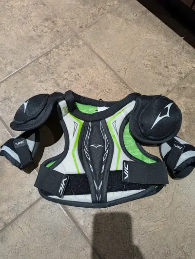 Vic CX2 Hockey Shoulder Pads Size Youth Medium, View more