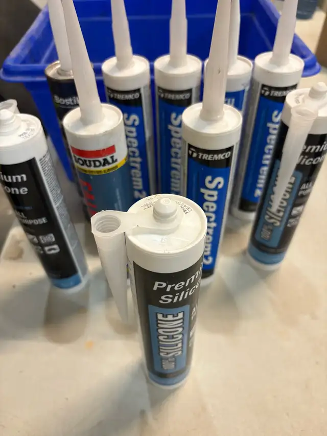 Silicone Caulking Tubes in Other in City of Toronto - Image 4