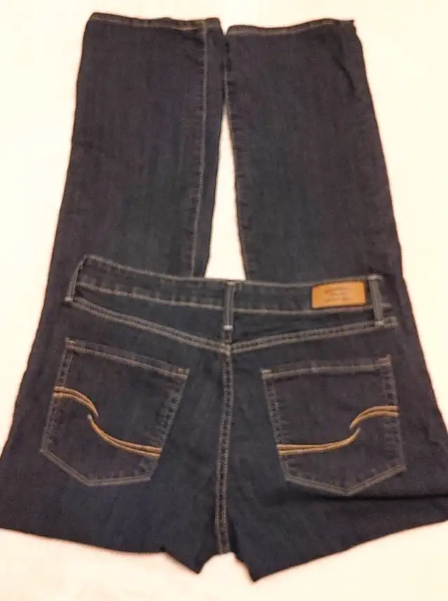 Levi's signature women's jeans in Women's - Bottoms in London - Image 7