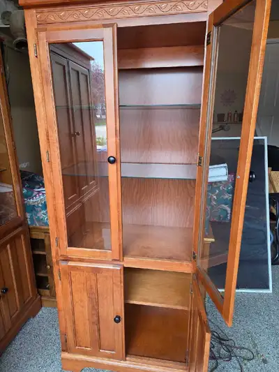 For sale : TV hutch with 2 side display cabinets, View more