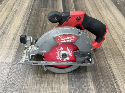 Milwaukee 2530 5 3/8” Circular Saw M12, View more