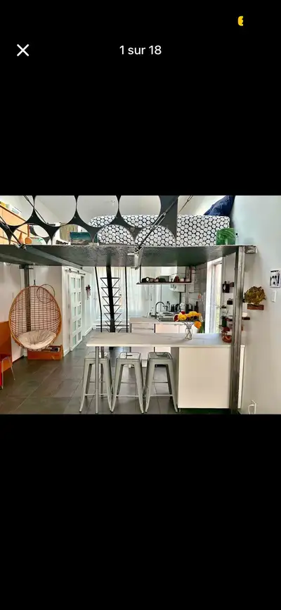 Disponible pour septembre 2026. 2251A Gilford Plateau Mont Royal spectaculaire petit loft à avec mez...