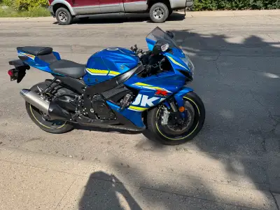 Great shape 1 owner, me Bought it at Argyll Motorsports, these guys have done all the oil changes an...