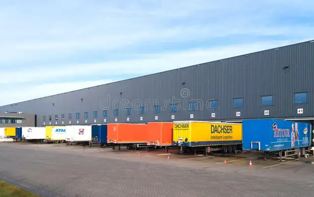 15000 SQ FT WAREHOUSE, 3 DOCKS in Commercial & Office Space for Rent in Mississauga / Peel Region - Image 3