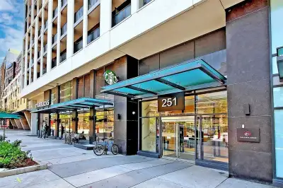 1 Bedroom – 1 Bath, Condo Apartment for Rent in Toronto – $2,195
