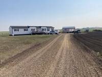 Acreage 2 miles from Morinville in Sturgeon county