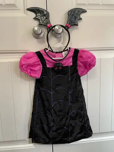 Vampirina Costume with Singing Pendant, View more