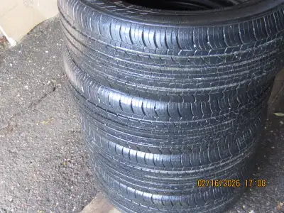 Set of 4 205/55/17 NEXEN tires Just like new only few hundreds km on them, they were out of Mazda3 a...