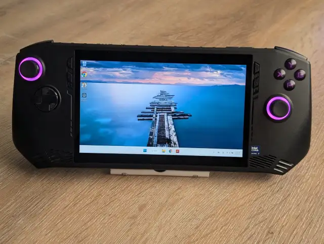 MSI Claw A1M – Handheld Gaming PC Console  in Desktop Computers in Edmonton - Image 2