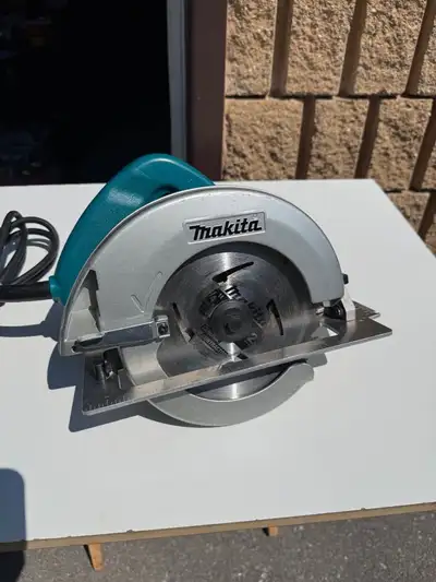 MAKITA 7-1/4-Inch 15-A Circular Saw Like New, View more