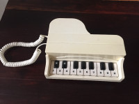 Vintage 1980 Piano telephone