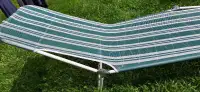 Outdoor folding lounge chair