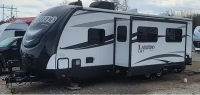 For Sale: 2016 Laredo by keystone couples camper in great condition. 2 slides, fiberglass panels, la...