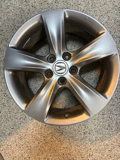 4 x Mag avec 4 x TPMS sensor 5 x 120 Offset 45 8JX18EH2 Acura ou Honda ou autre marque Demande $ 500