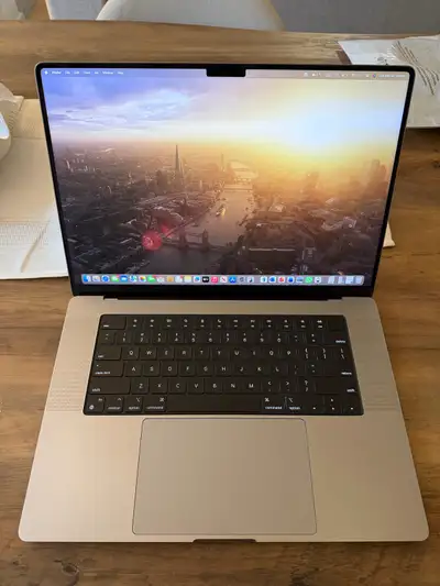 MacBook Pro 2021 (M1 Pro) 1TB et 16 GB RAM, View more