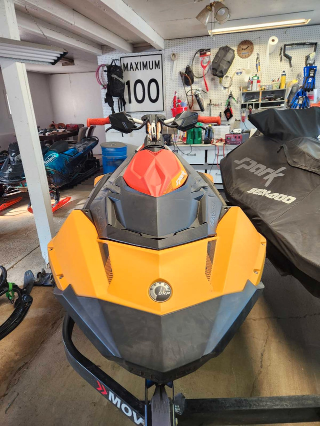 2019 seadoo Trixx 2-up ONLY 18 HOURS  in Personal Watercraft in Grande Prairie - Image 2