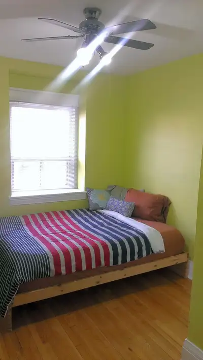 Furnished room available for short-term (2-6 months) or long-term stay near Oakwood and St. Clair. I...