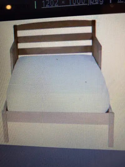 Petit lit pour enfant avec matelas, View more