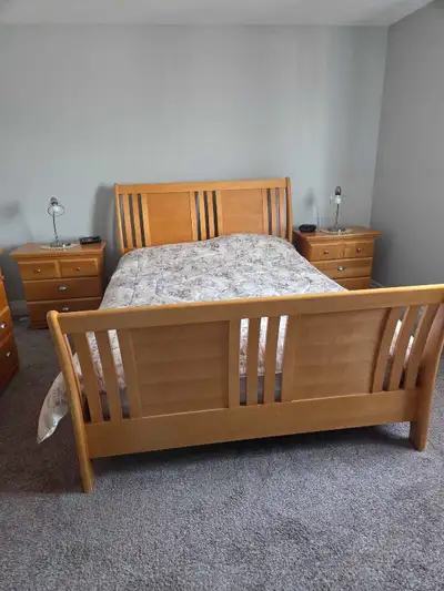 Bedroom set queen size, View more
