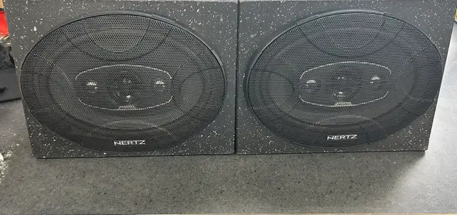 6 x 9” Speakers In Box in Speakers in Calgary - Image 2