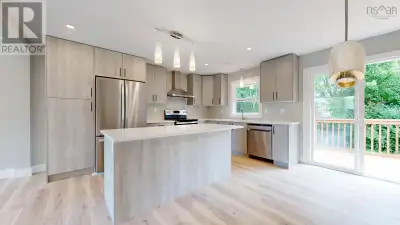 FULLY GUTTED/RENOVATED bungalow in Dartmouth. The brand new kitchen comes complete with state-of-the...